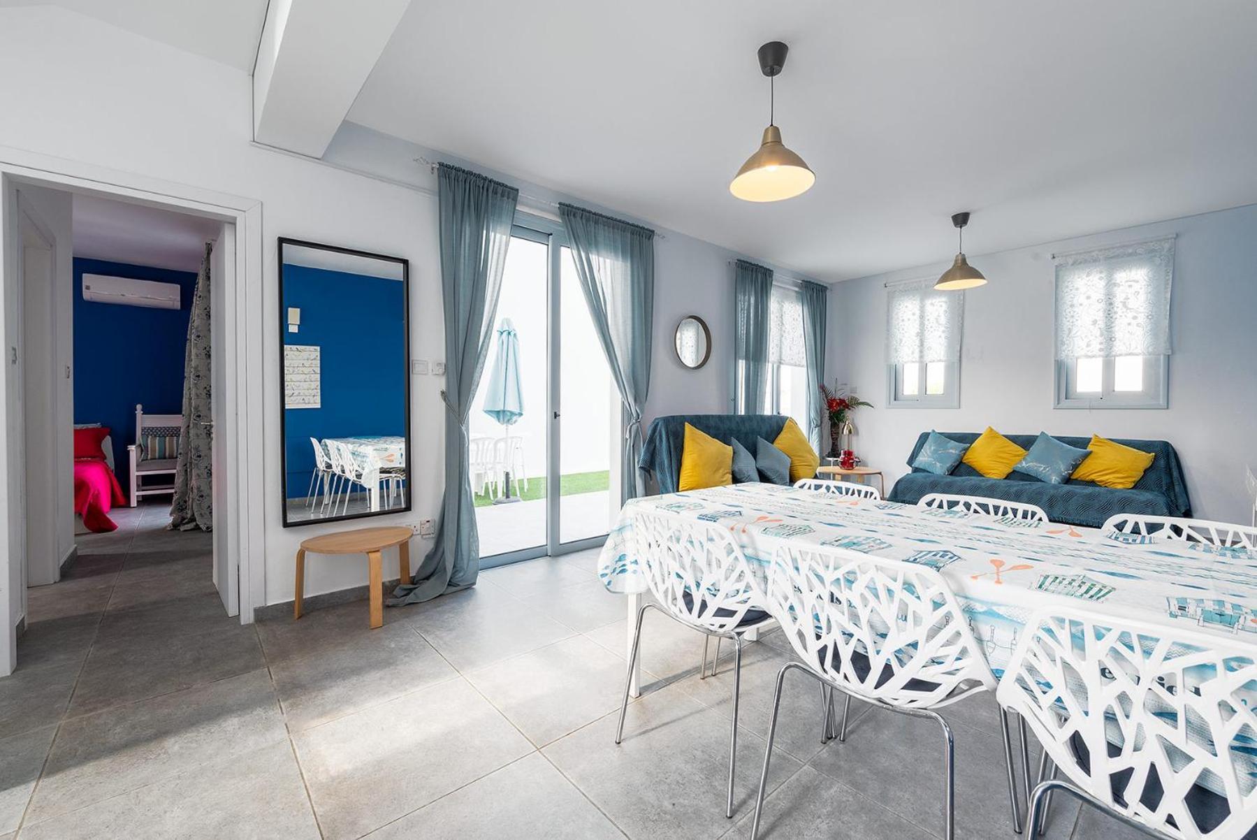 Blue Diamond Beach Villas Paphos Exterior photo