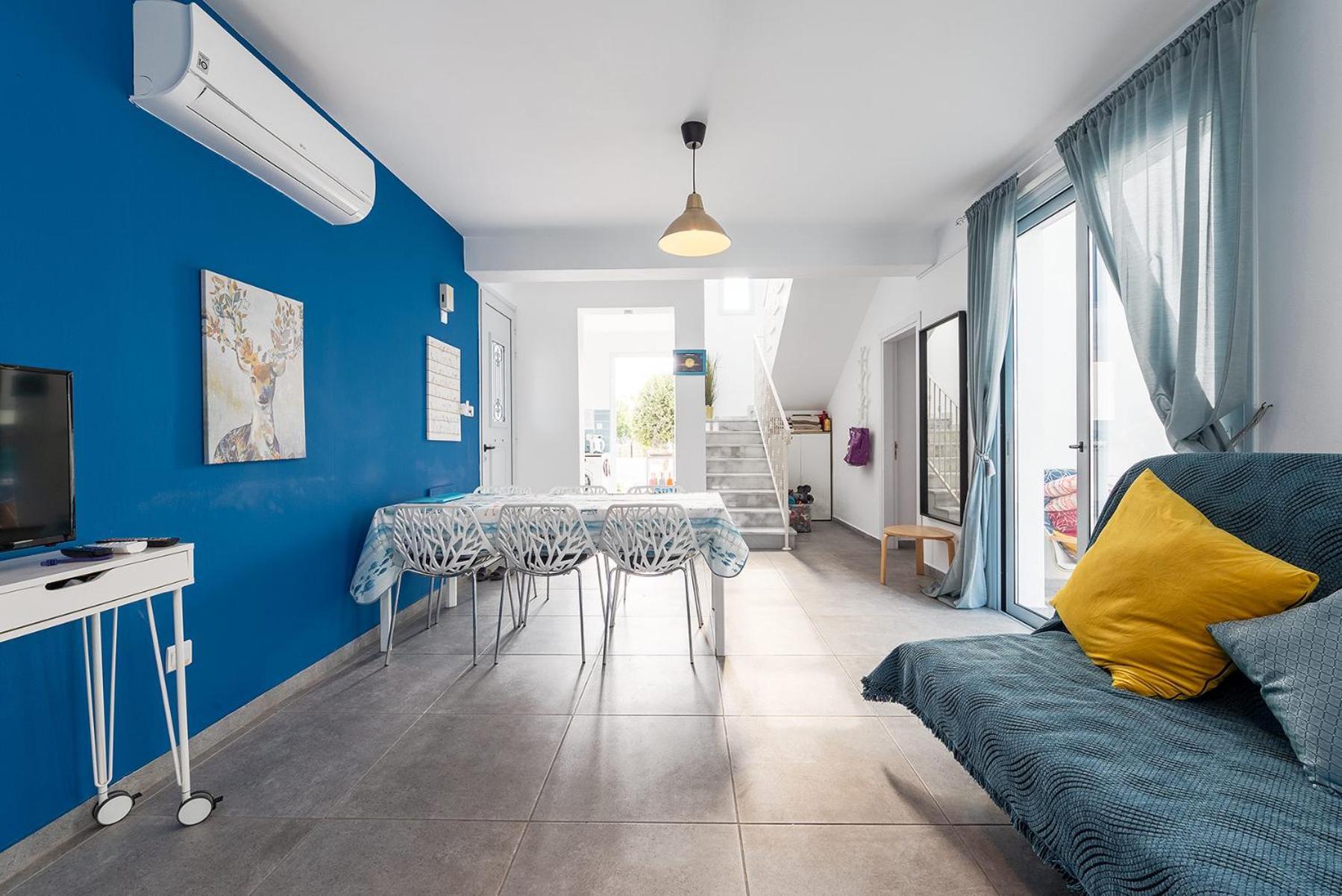 Blue Diamond Beach Villas Paphos Exterior photo