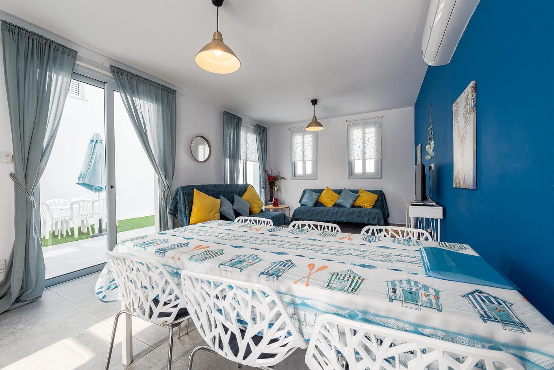 Blue Diamond Beach Villas Paphos Exterior photo