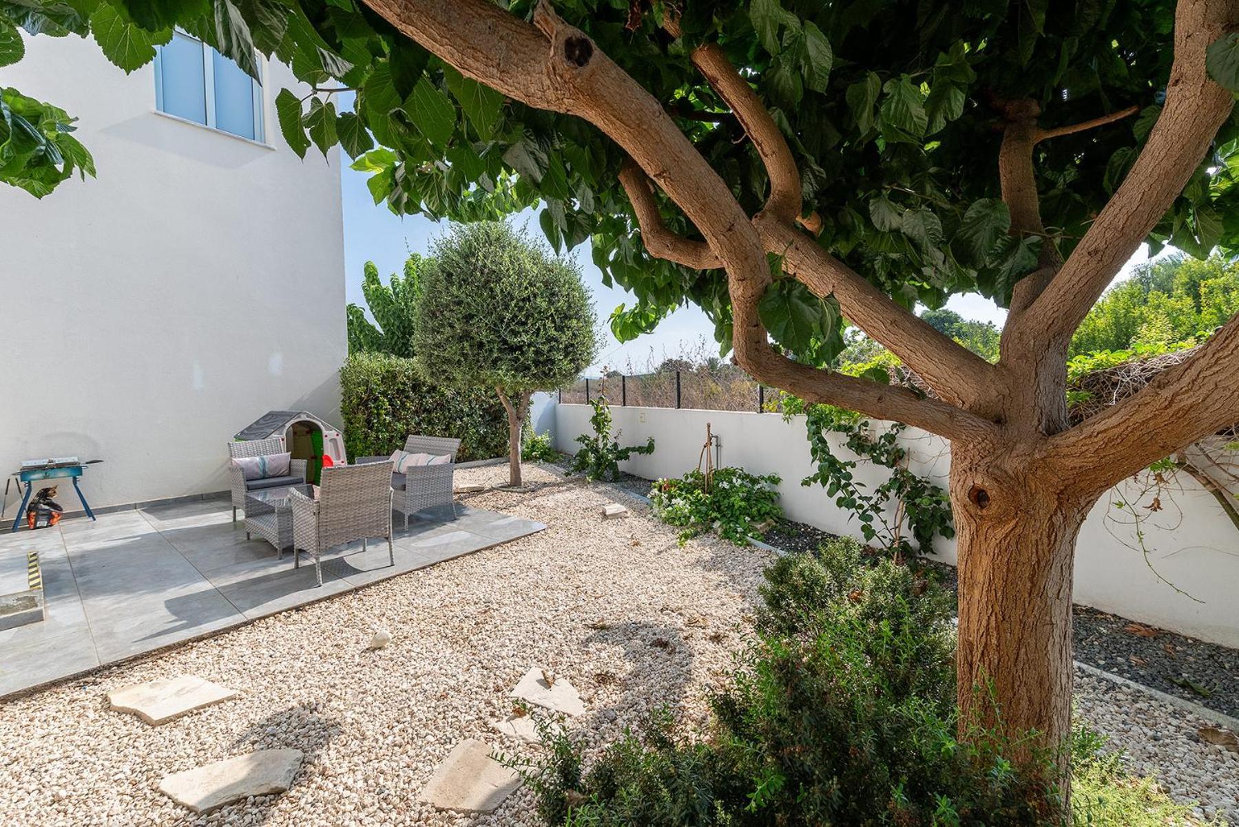 Blue Diamond Beach Villas Paphos Exterior photo