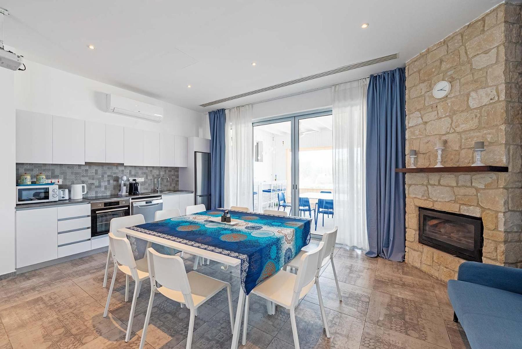 Blue Diamond Beach Villas Paphos Exterior photo