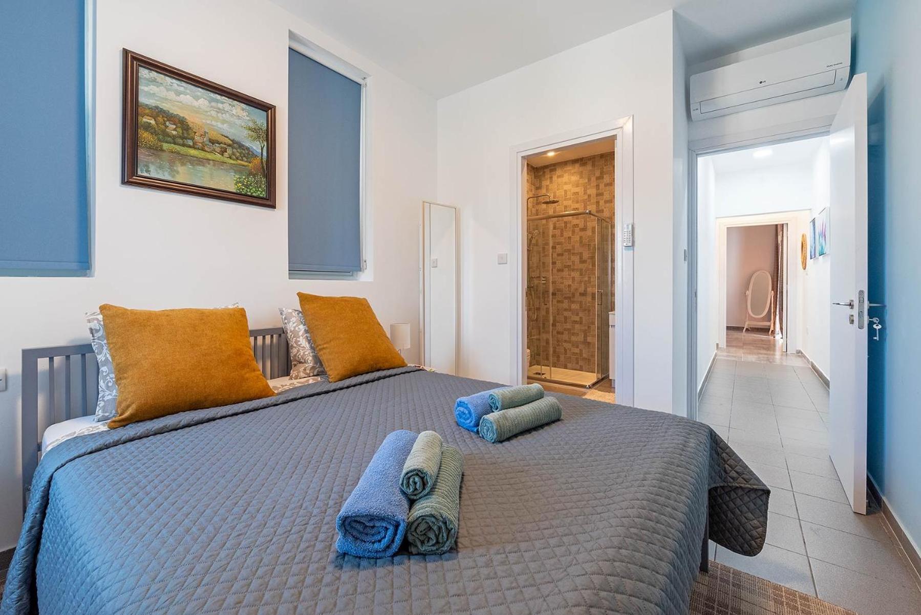 Blue Diamond Beach Villas Paphos Exterior photo