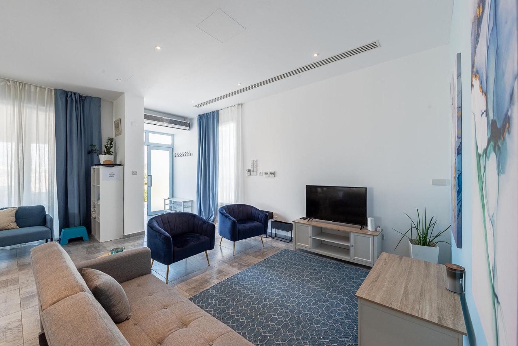 Blue Diamond Beach Villas Paphos Exterior photo