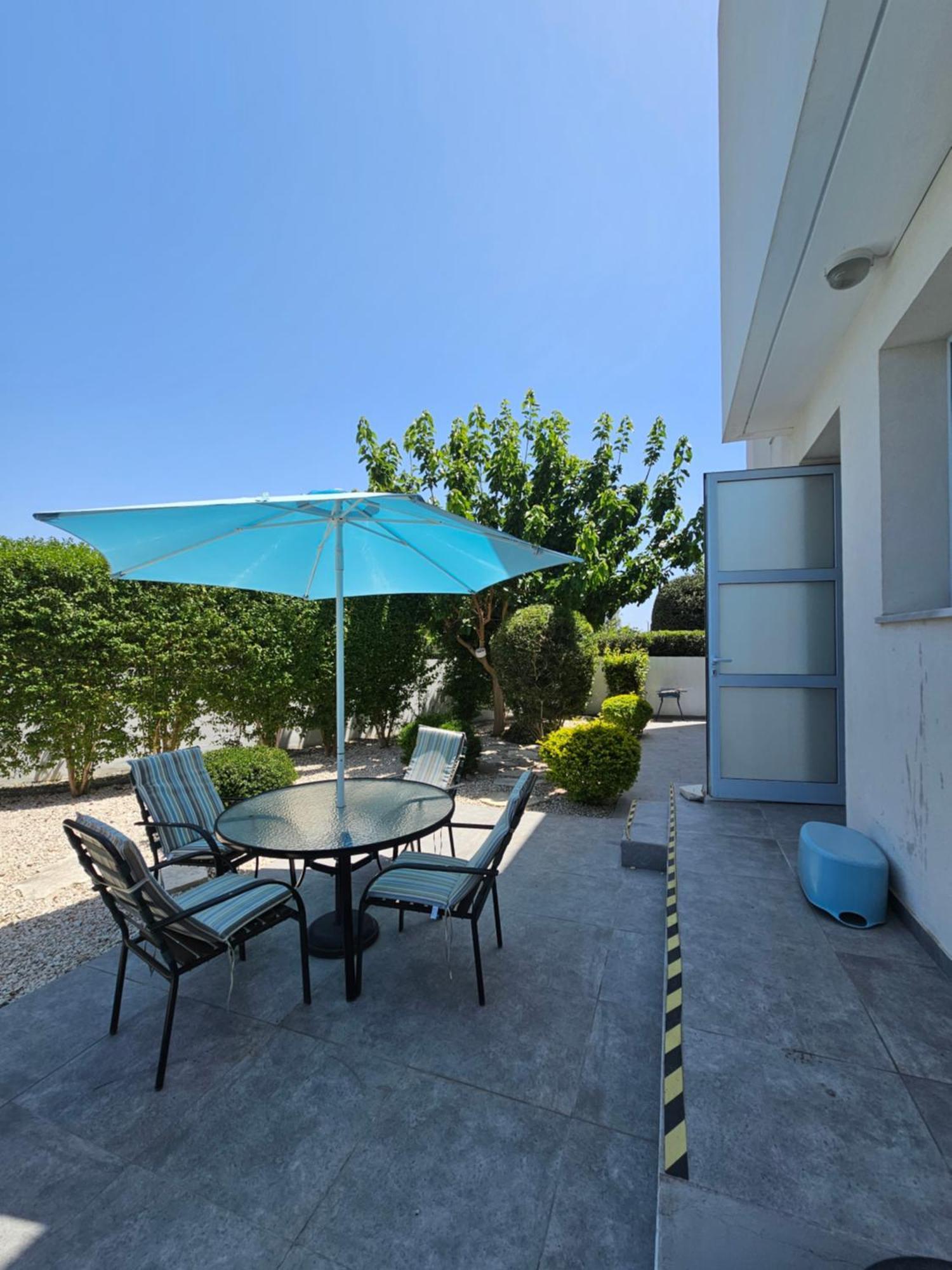 Blue Diamond Beach Villas Paphos Exterior photo