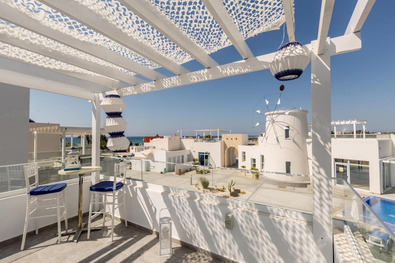 Blue Diamond Beach Villas Paphos Exterior photo